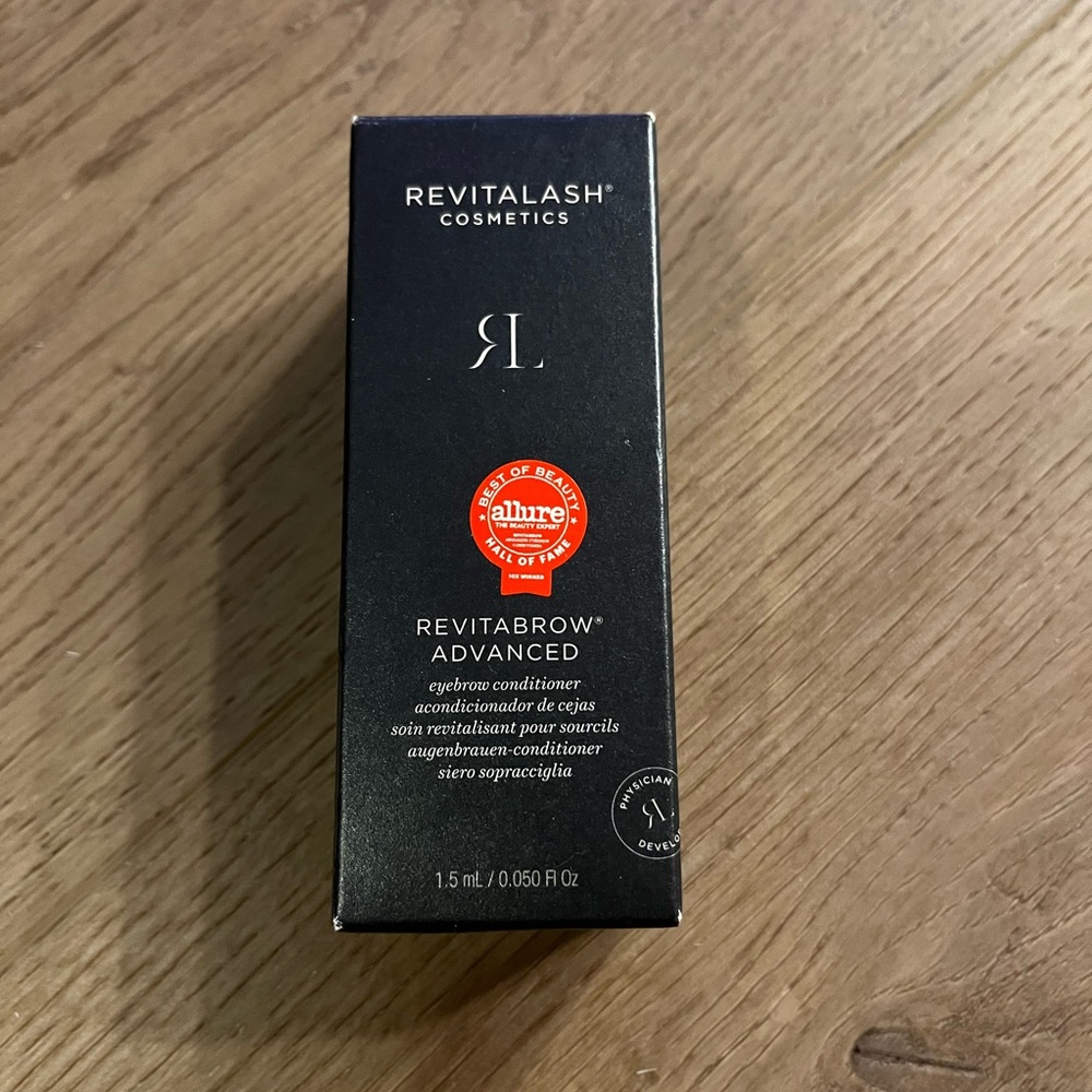 RevitaBrow Advanced Eyebrow Conditioner - Black